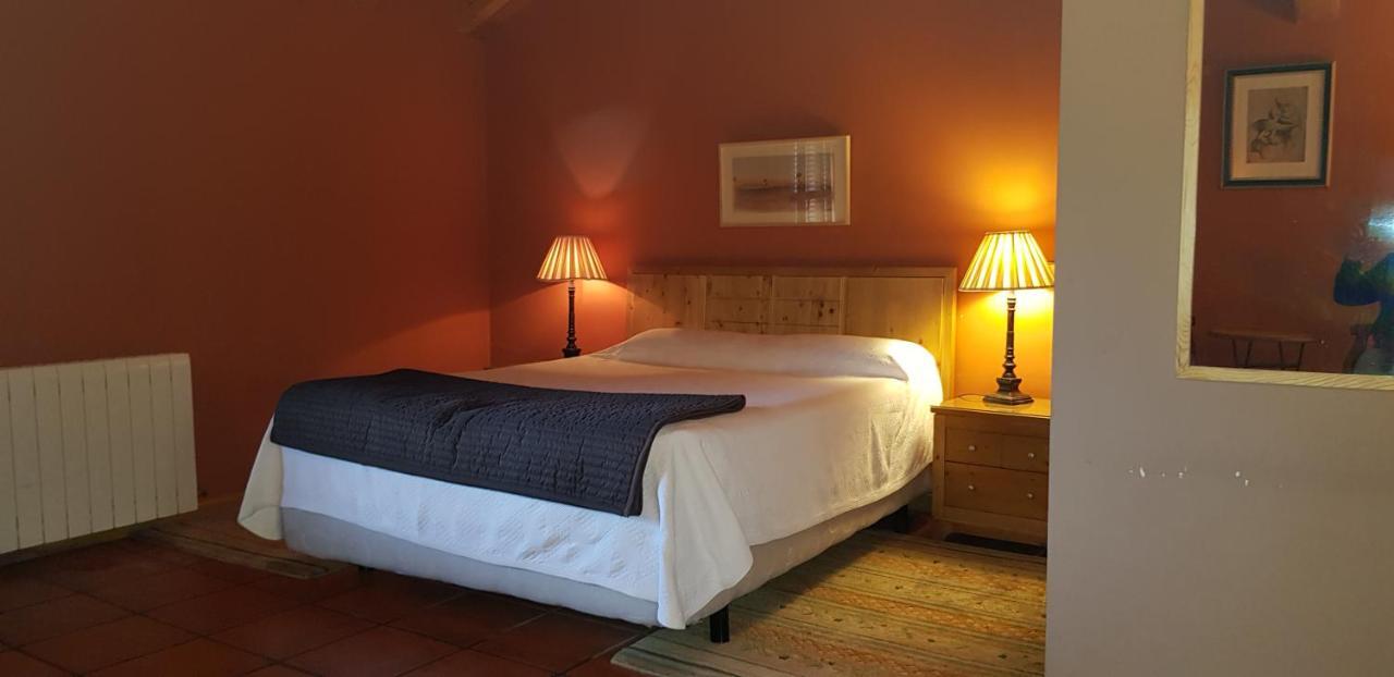 Hotel Sara De Ur La Cabrera Eksteriør billede