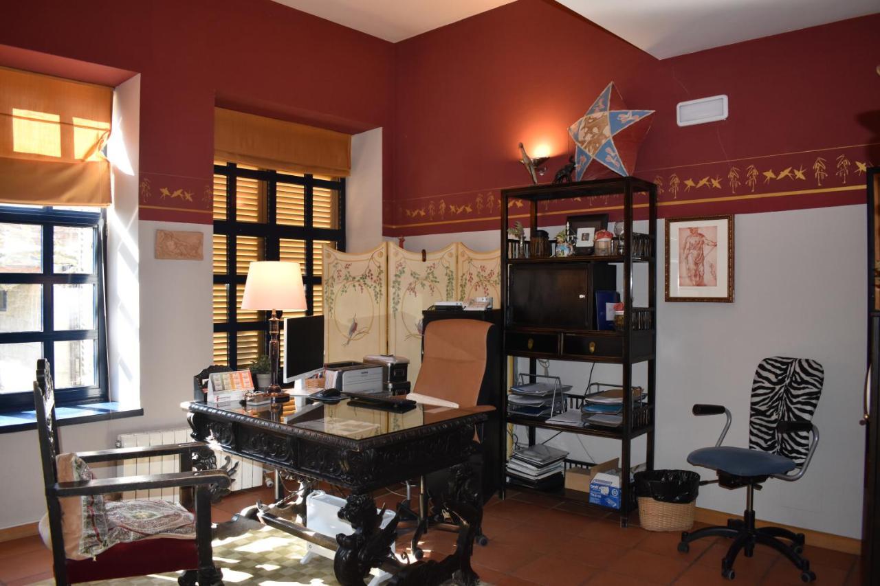 Hotel Sara De Ur La Cabrera Eksteriør billede
